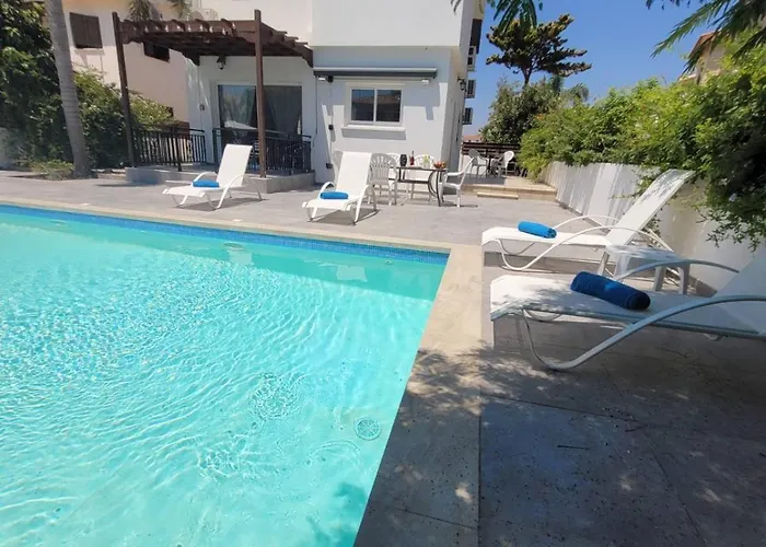 Marina Luxury - Aquamarine Villa Ayia Napa